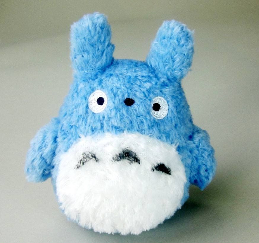 STUDIO GHIBLI Fluffy Medium Totoro peluche