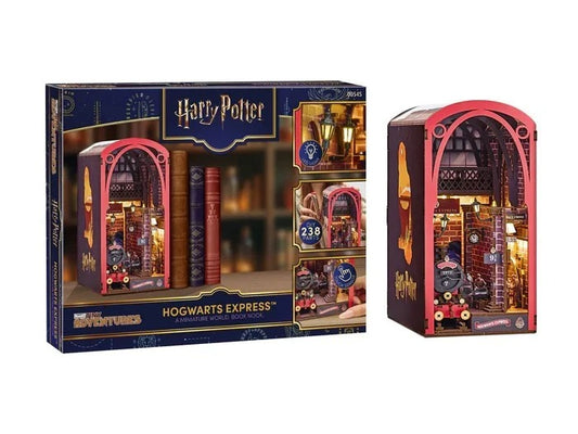 HARRY POTTER Book Nook Kit Hogwarts Express